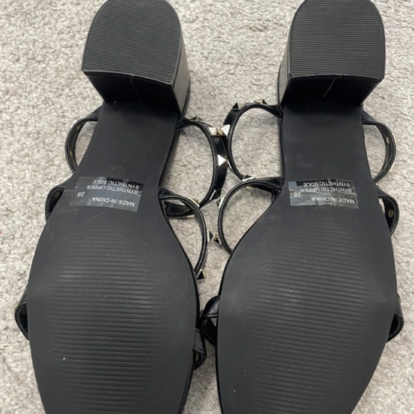 Steve Madden Gold Studded Heeled Sandals NWOT 8 - Picture 3 of 6